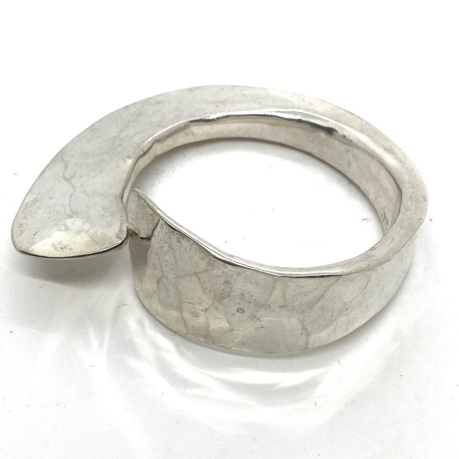 Robert Lee Morris Fine Silver Giant Forged Bangle - Image 4