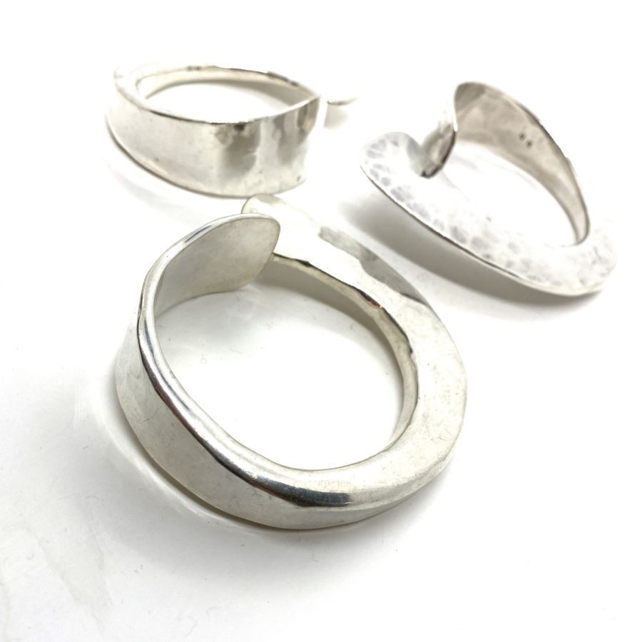 Robert Lee Morris Fine Silver Giant Forged Bangle - Image 5