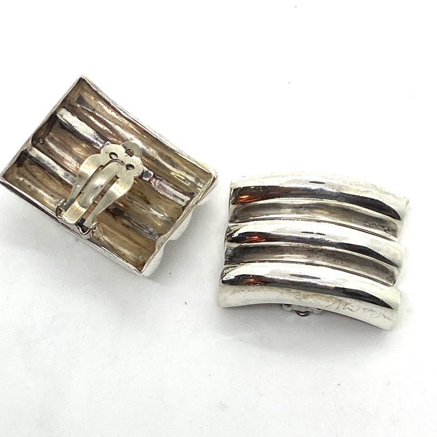 Robert Lee Morris Silver Tire Track Button Earrings - Image 3