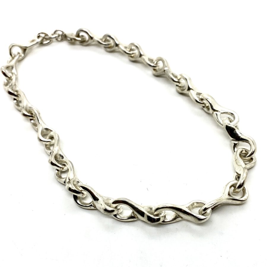 Robert Lee Morris Twisted 8 Link Chain Necklace