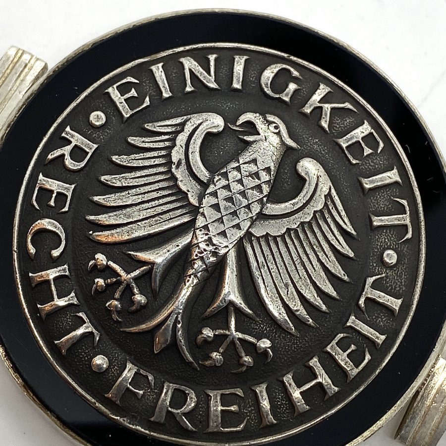 Laurence De Vries Heraldic Eagle Brooch - Image 2