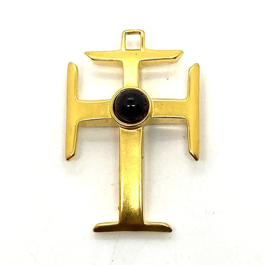 Robert Lee Morris Knight's Onyx Cross Pendant