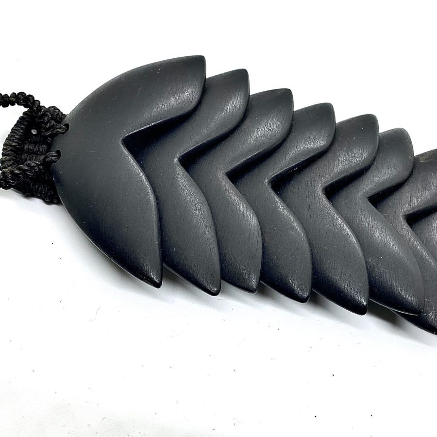 Kris Ruhs Ebony Overlapping Leaf Bracelet - Image 4