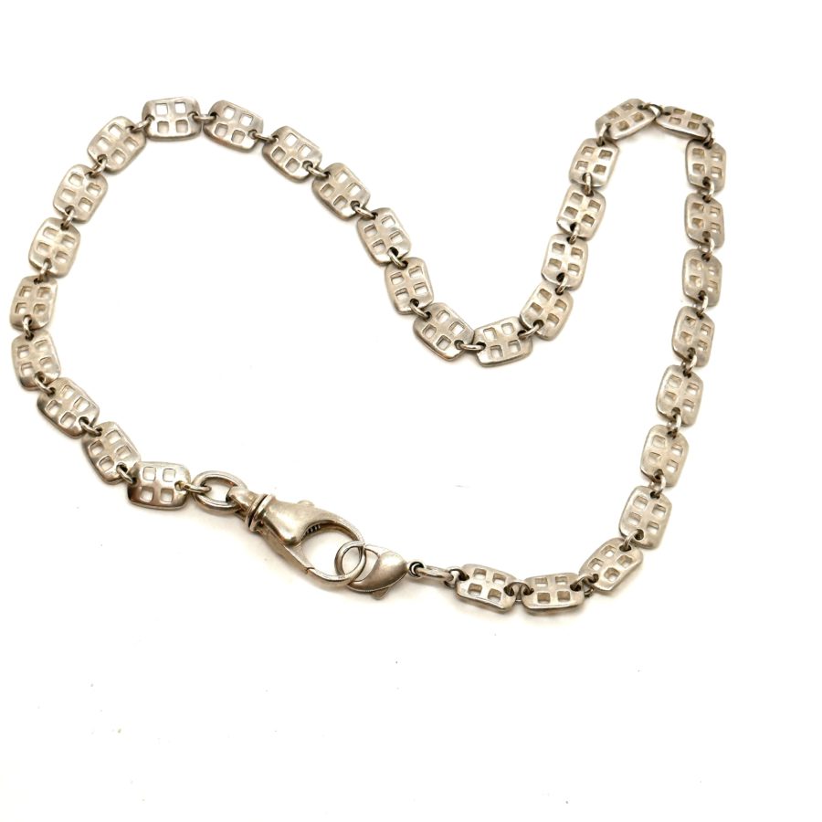 Robert Lee Morris Micro Pillow Cross Chain with Double Lobster Clasp - Image 3