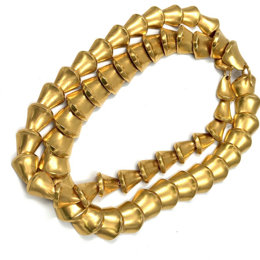 Robert Lee Morris Small Gold Plated Petal Necklace - Image 4
