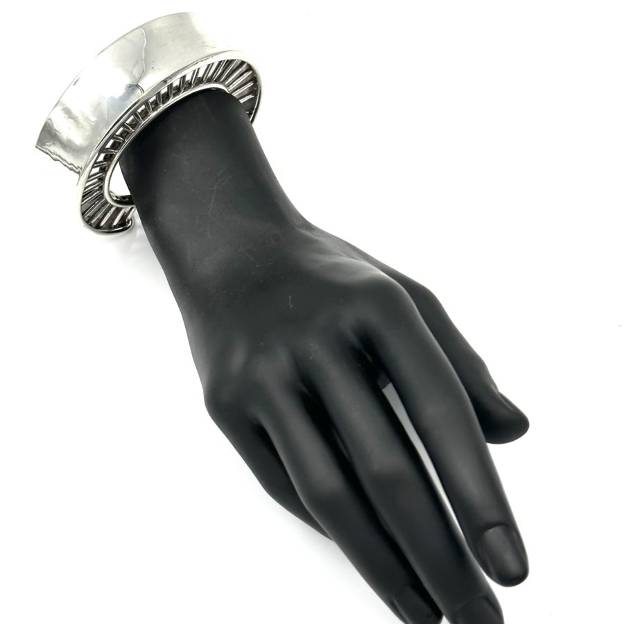 Robert Lee Morris Sterling Silver Turbo-Fan Cuff 1976 - Image 6