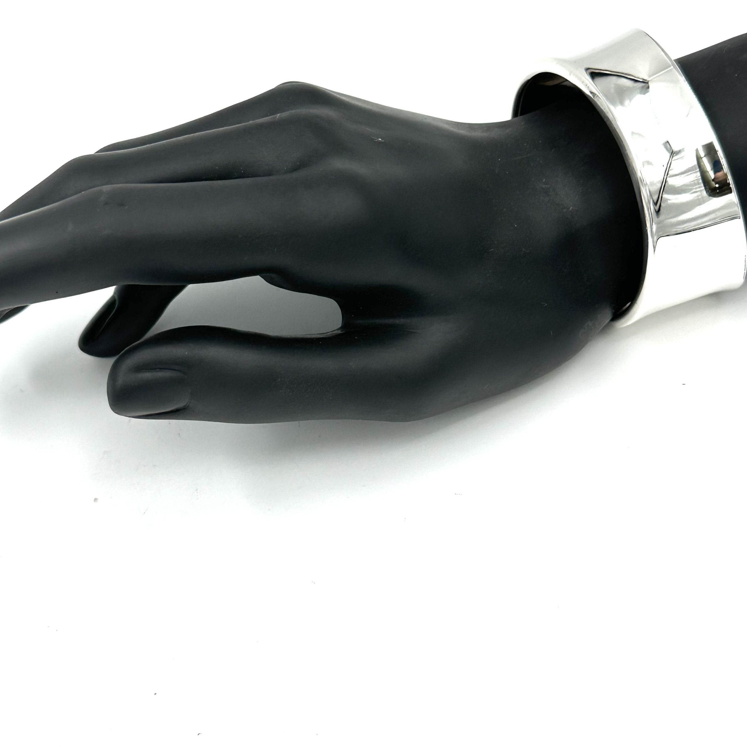 Robert Lee Morris Sterling Silver Narrow Concave Cuff - Image 6