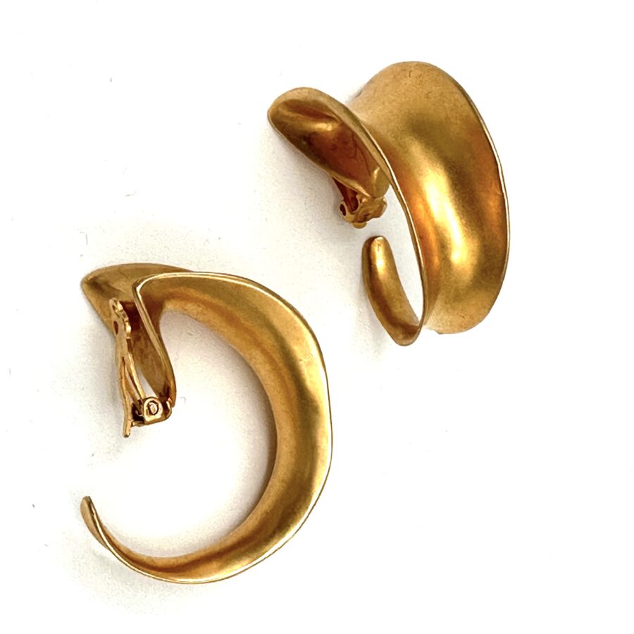 Robert Lee Morris for Donna Karan Scoop Hoop Earrings - Image 4