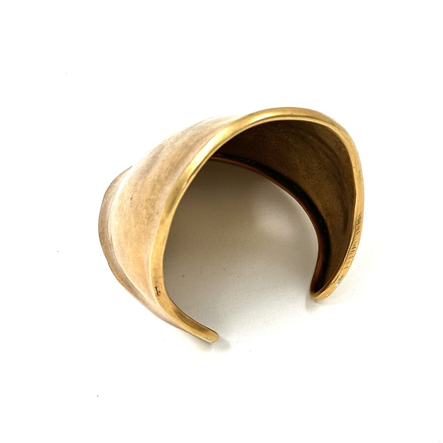 Robert Lee Morris Gold Knothole Alpha Cuff - Image 3