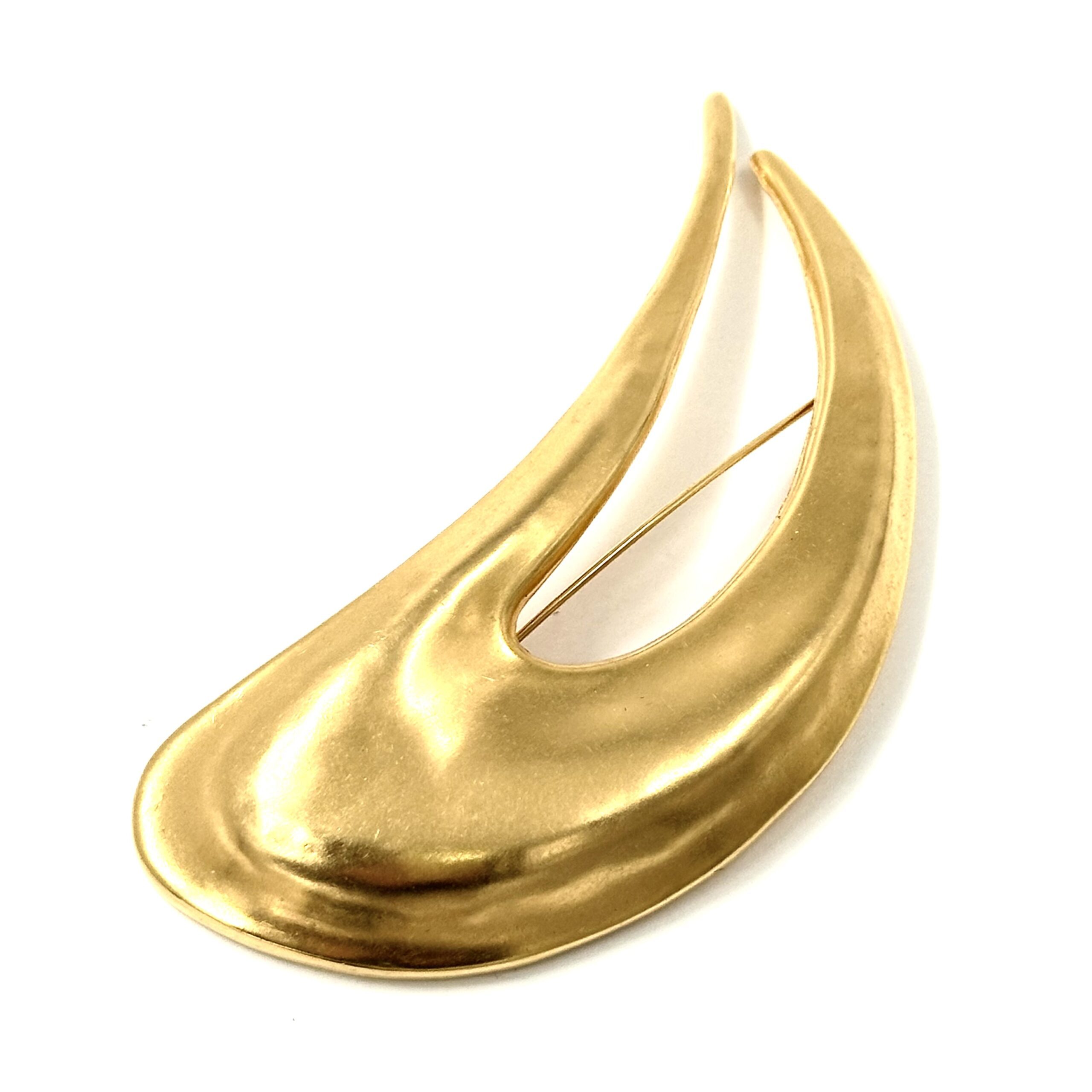 Robert Lee Morris Gold Windswept Pin - Image 4