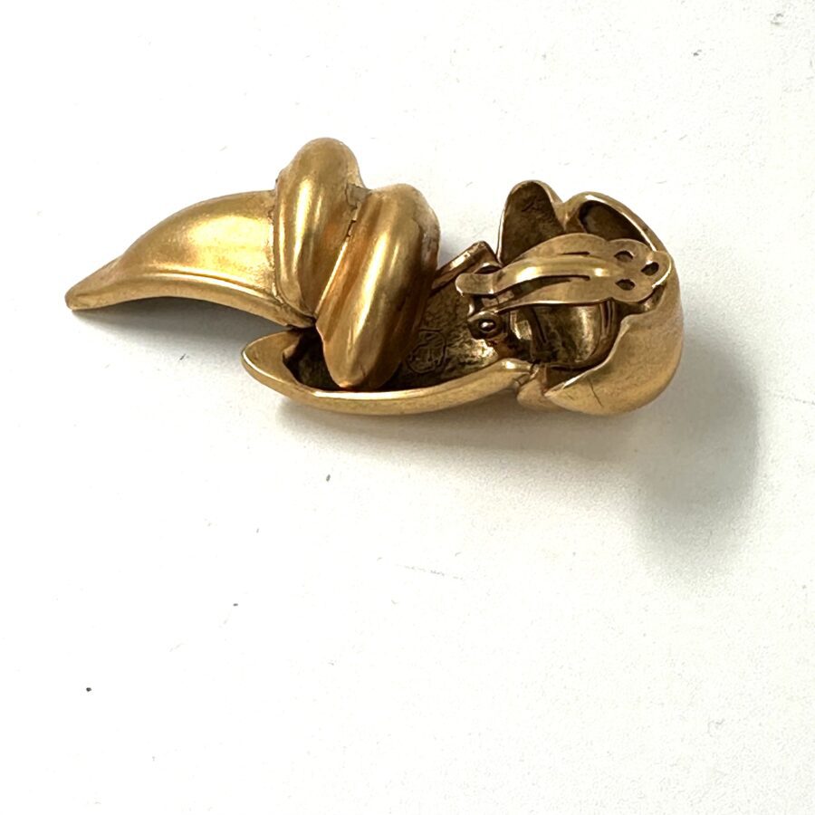 Robert Lee Morris Gold Sculptural Claw Earrings - Image 5