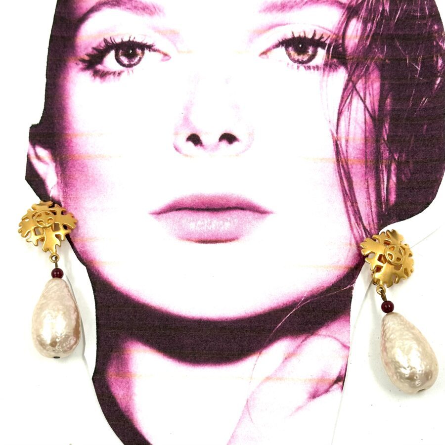 Robert Lee Morris for Donna Karan Lg. Pearl Drop Earring - Image 3