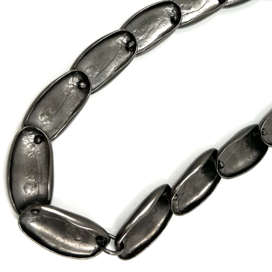 Robert Lee Morris Gunmetal Medium Oval Pebble Necklace | Robert