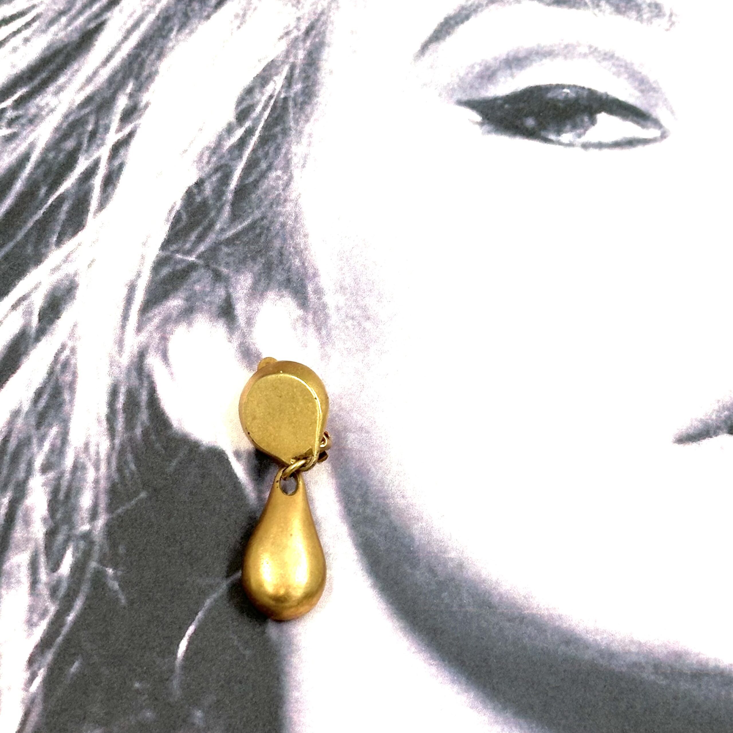 Robert Lee Morris Home Alone Look-alike Earrings #1 - Image 3